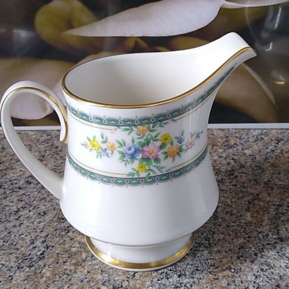 Nortake Ivory China Sugar Bowl, Creamer Dishes - Picture 3 of 6